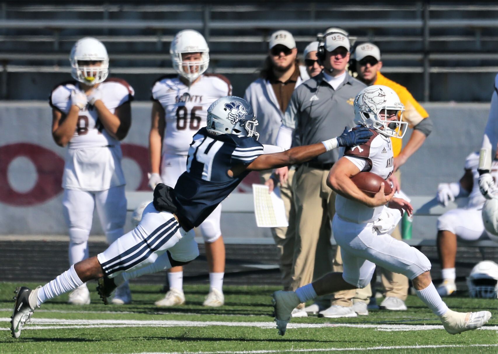 102321-qc-spt-ambrose fball13.jpg
